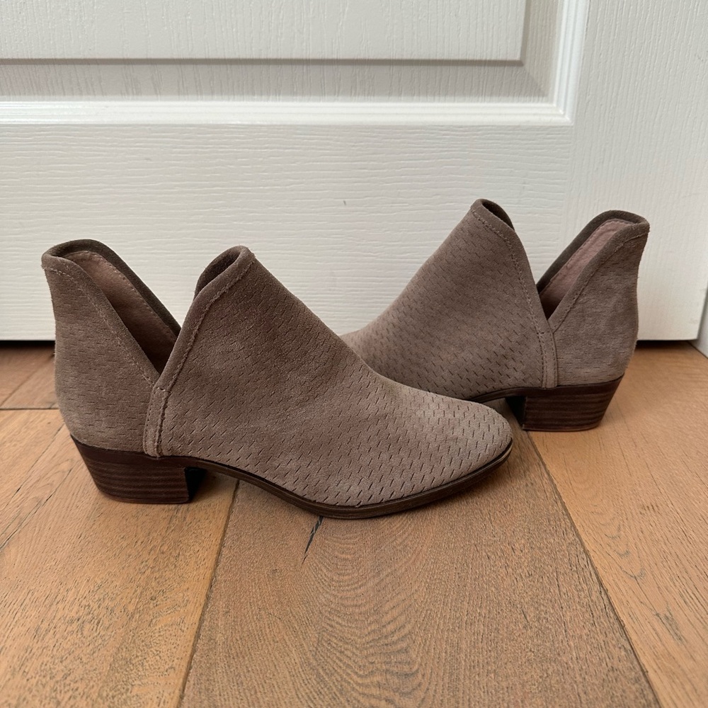 Elegant Brown Lucky Brand Ankle Booties